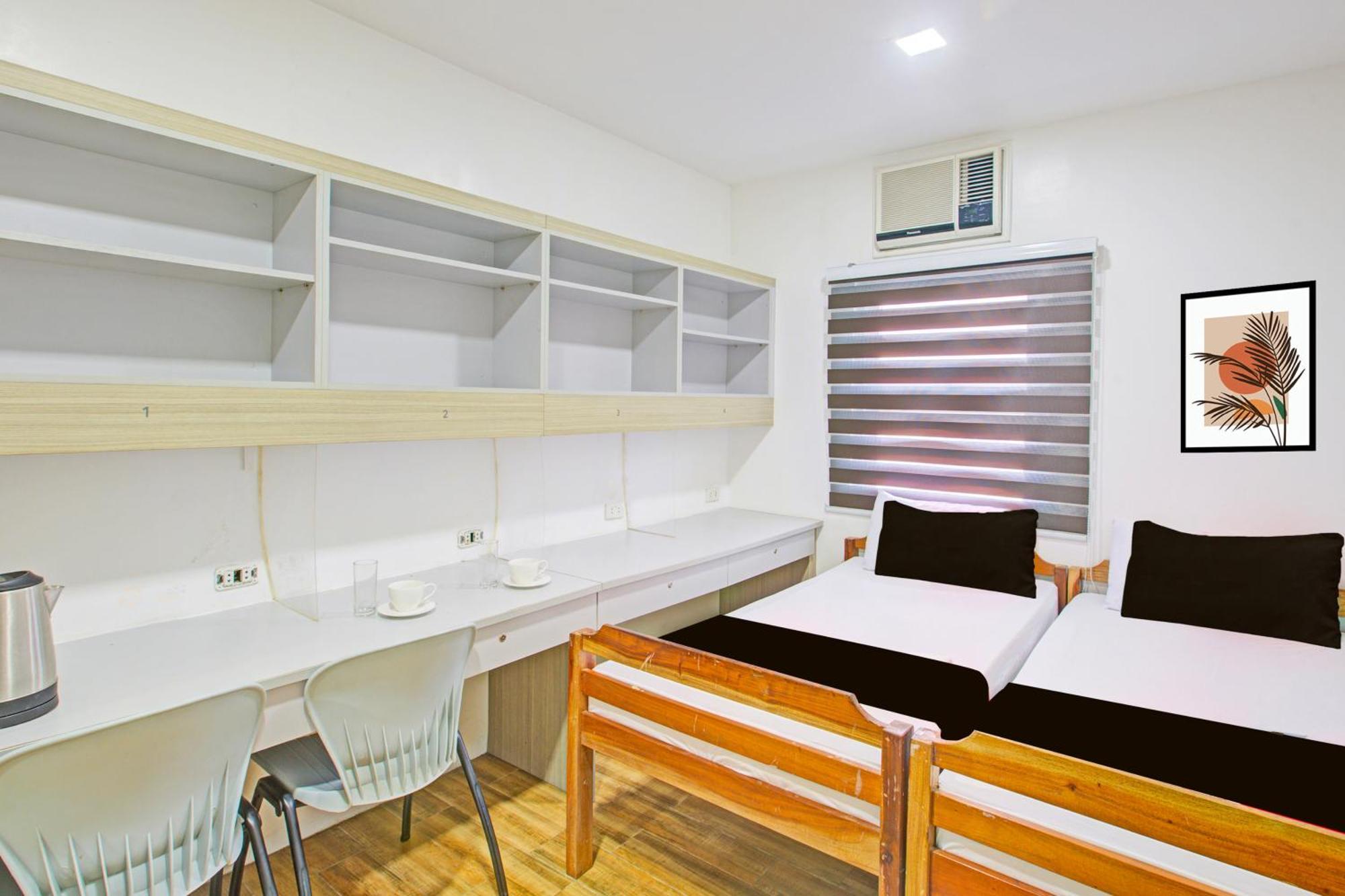 Collection O 1318 Residences, University Belt, Metro Manila Exterior photo